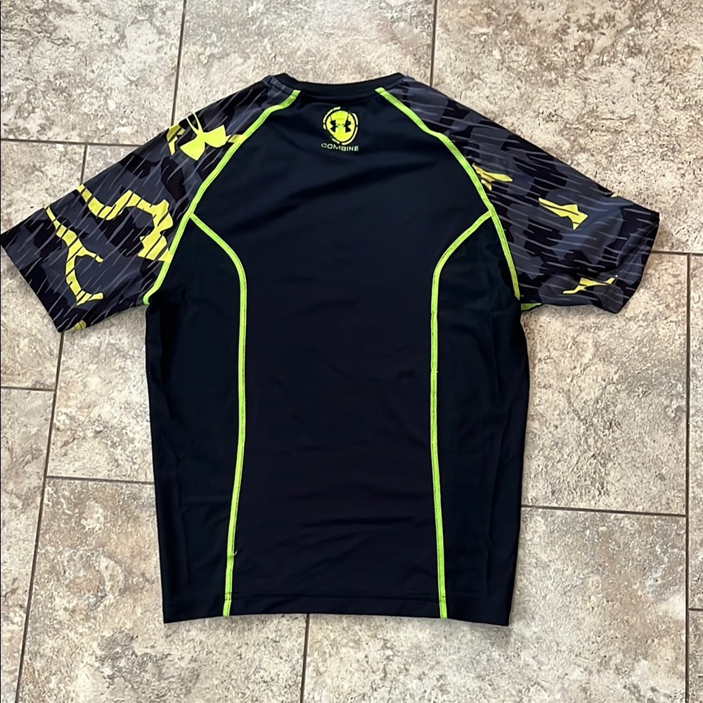 Men’s Under Armor compression athletic shirt